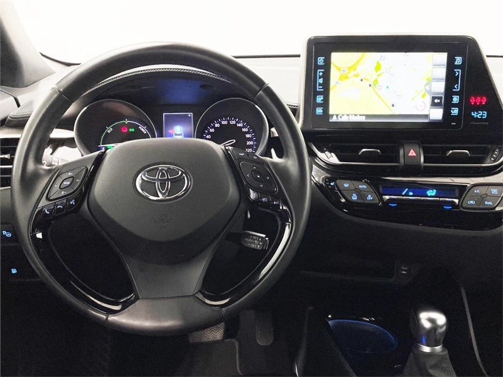 Foto 9 del anuncio Toyota C-HR 5P Advance 125H e-CVT  de Ocasión en Madrid