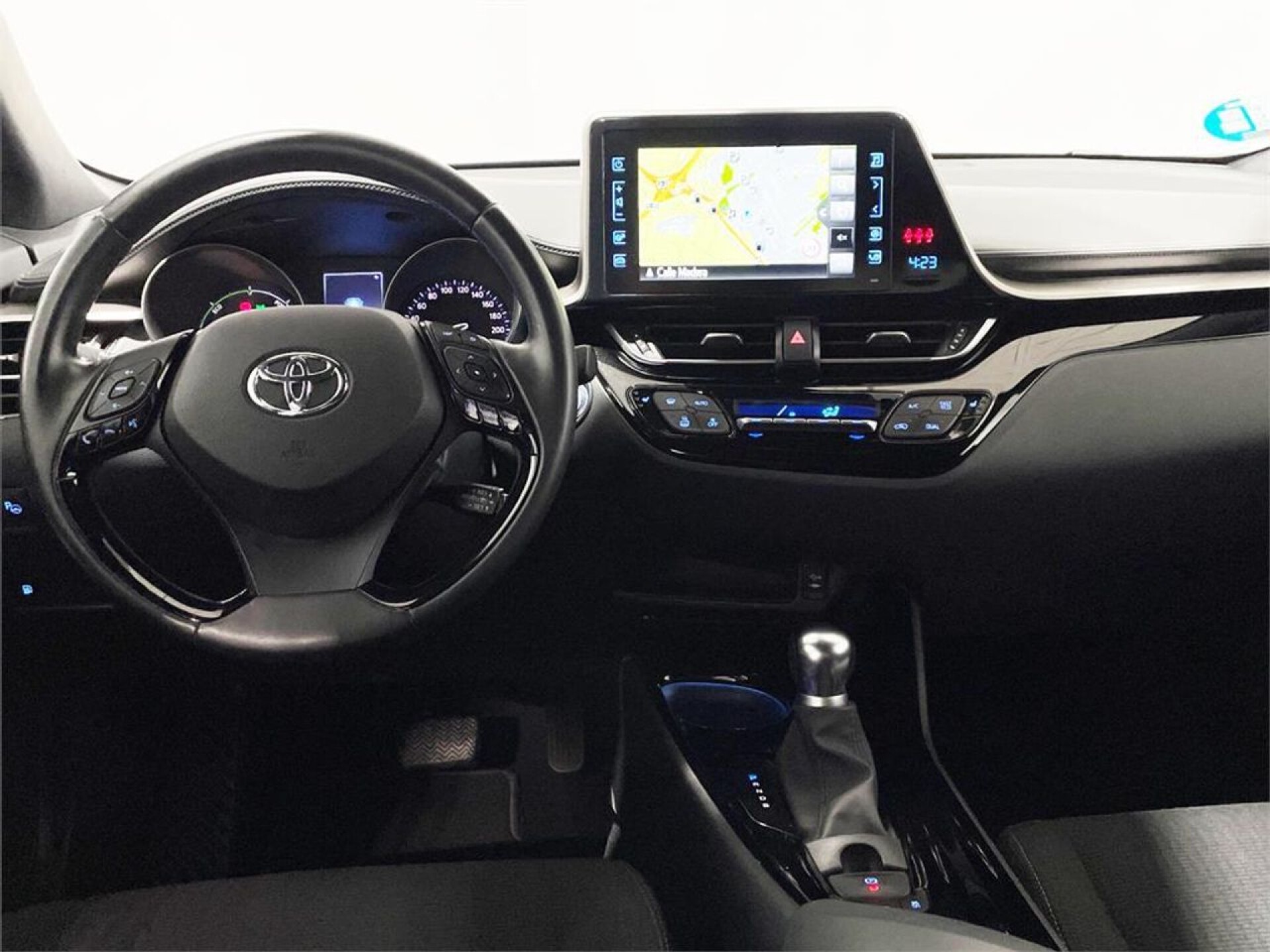 Foto 8 del anuncio Toyota C-HR 5P Advance 125H e-CVT  de Ocasión en Madrid