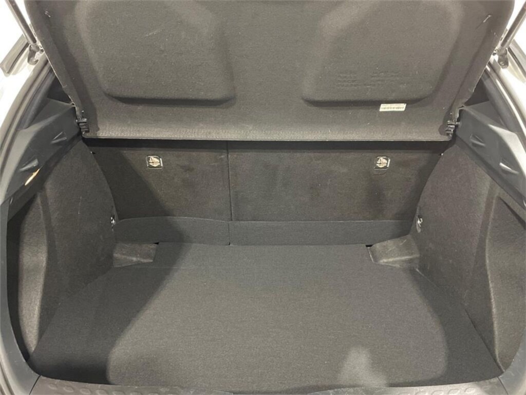 Foto 6 del anuncio Toyota C-HR 5P Advance 125H e-CVT  de Ocasión en Madrid