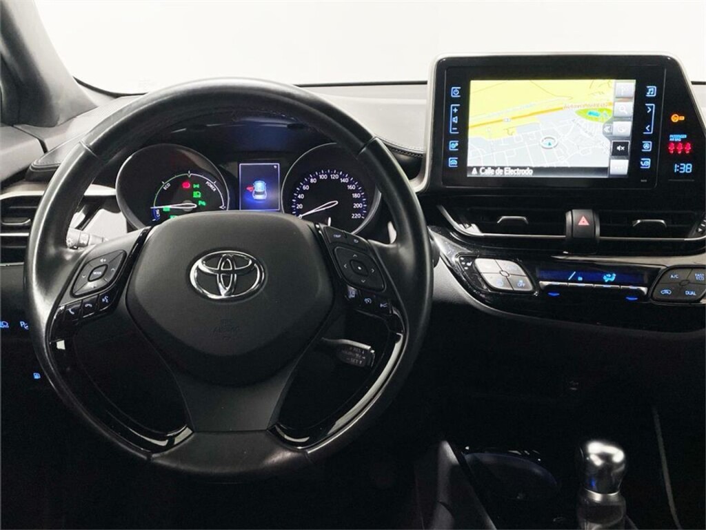 Foto 10 del anuncio Toyota C-HR 5P Advance 125H e-CVT  de Ocasión en Madrid