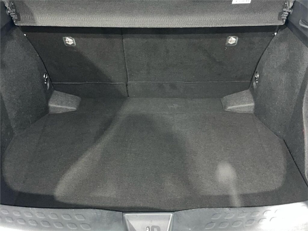 Foto 5 del anuncio Toyota C-HR 5P Advance 125H e-CVT  de Ocasión en Madrid