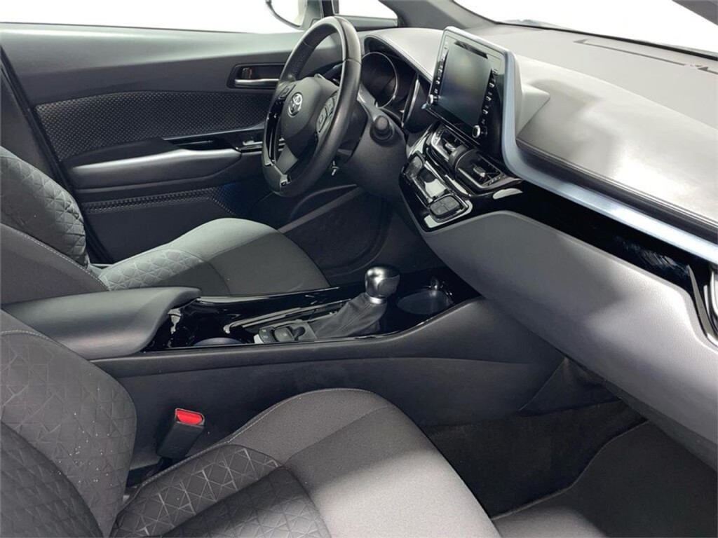 Foto 6 del anuncio Toyota C-HR 5P Advance 125H e-CVT  de Ocasión en Madrid