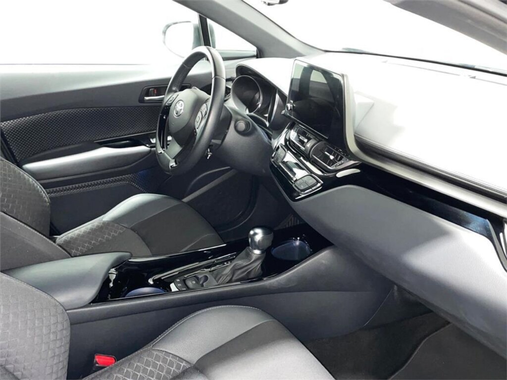 Foto 7 del anuncio Toyota C-HR 5P Advance 125H e-CVT  de Ocasión en Madrid