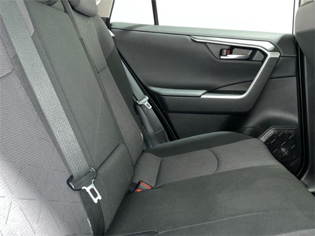 Foto 7 del anuncio Toyota Rav4 5P ADVANCE 220H e-CVT  de Ocasión en Madrid