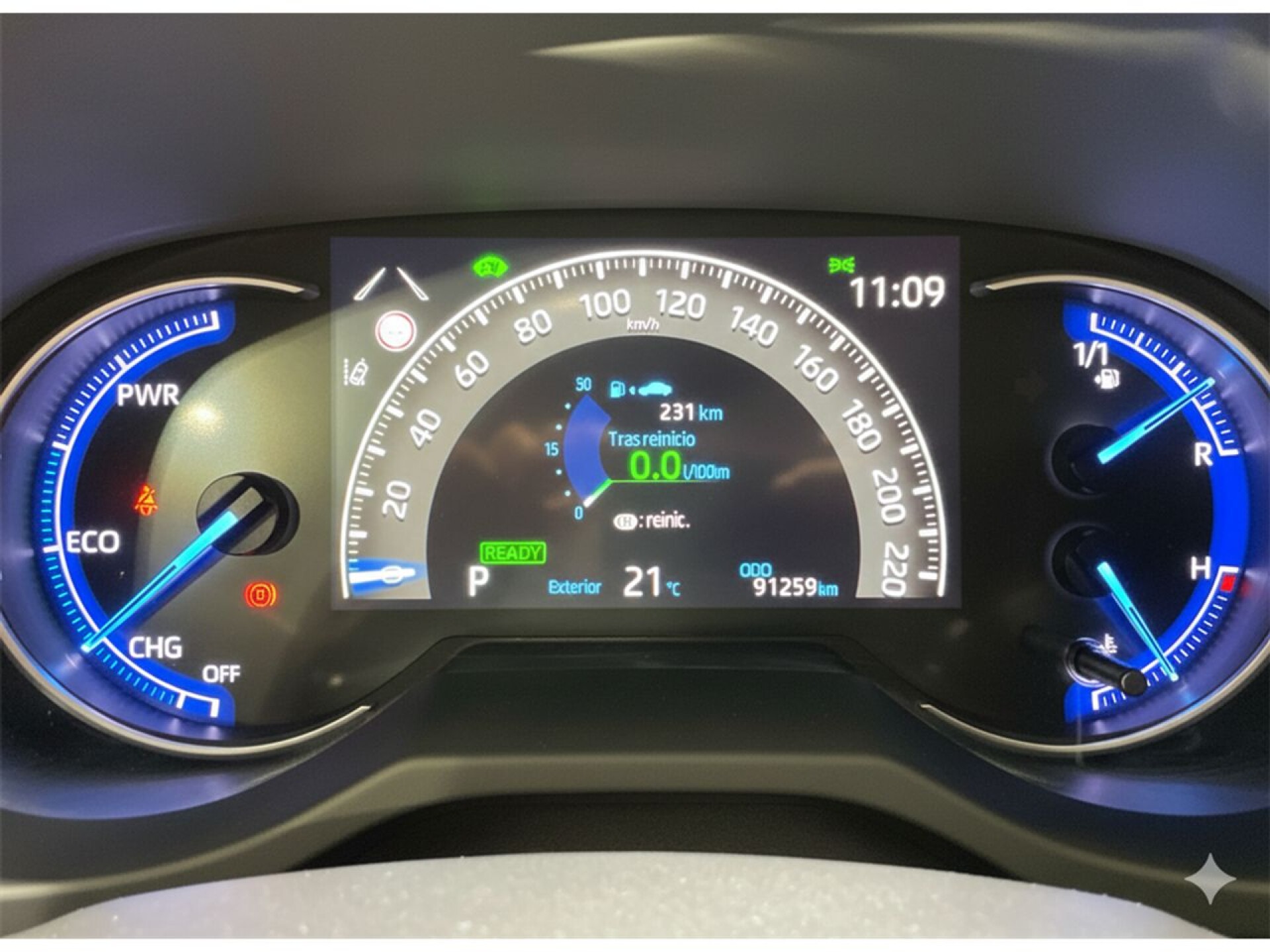 Foto 13 del anuncio Toyota Rav4 5P ADVANCE 220H e-CVT  de Ocasión en Madrid