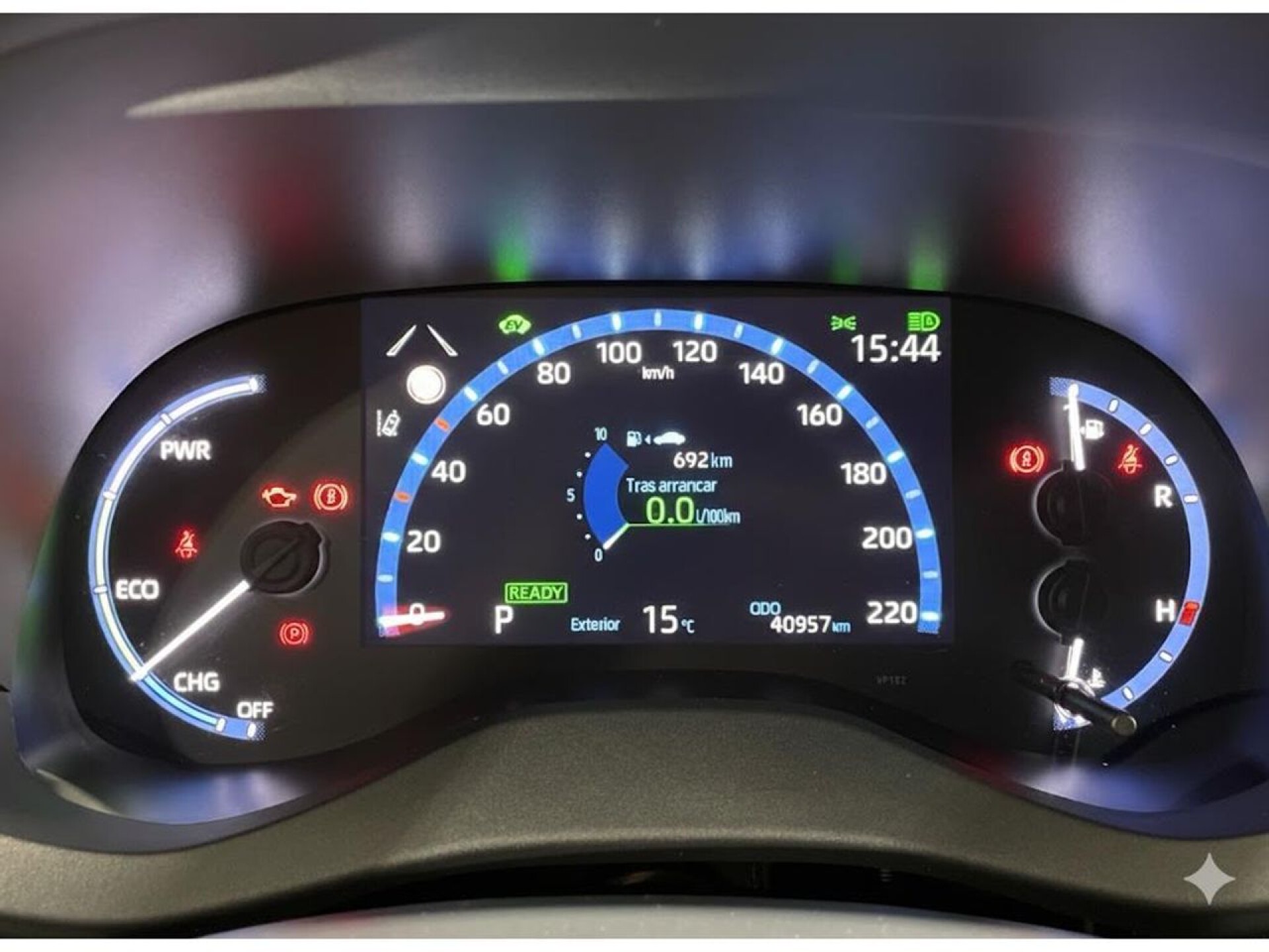 Foto 13 del anuncio Toyota Yaris Cross 5 puertas Active Tech 120H e-CVT  de Ocasión en Madrid