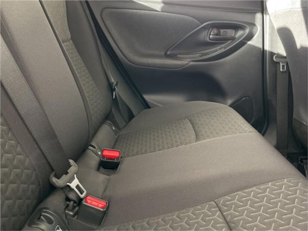 Foto 10 del anuncio Toyota Yaris Cross 5 Puertas Active Tech 120H e-CVT  de Ocasión en Madrid