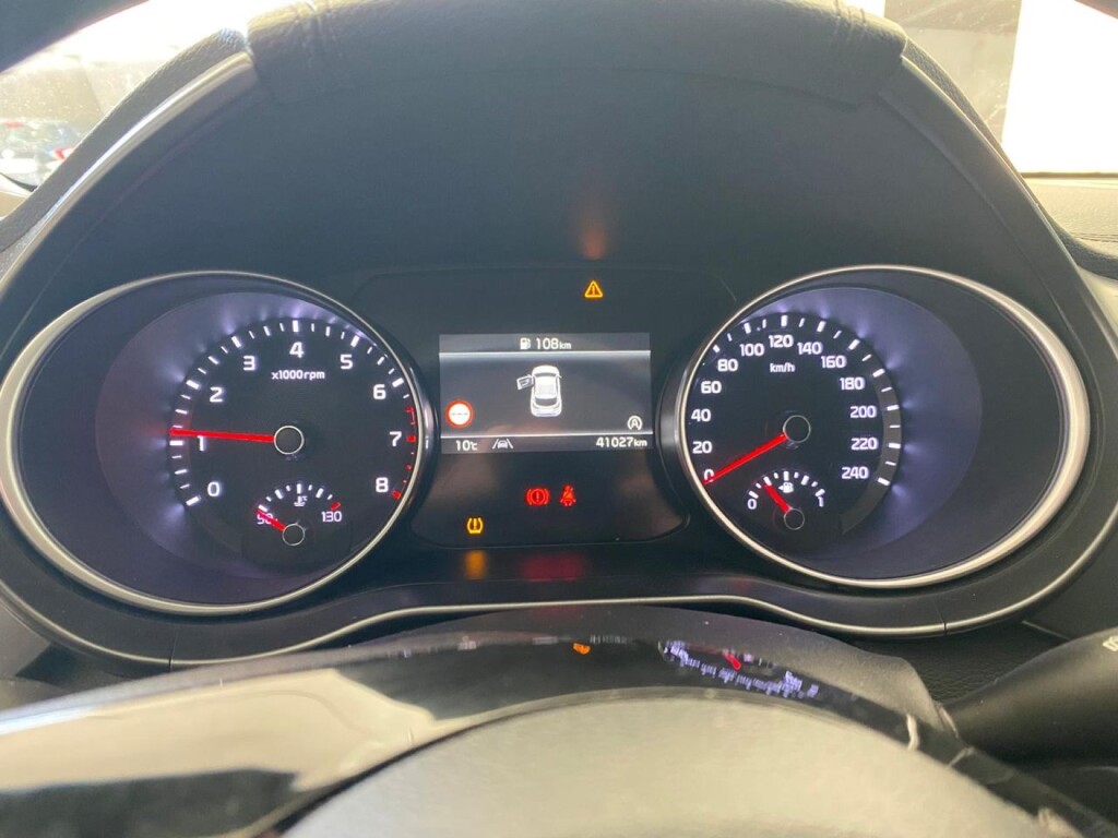 Foto 6 del anuncio Kia XCeed 1.0 T-GDi Drive 74kW (100CV)  de Ocasión en Madrid