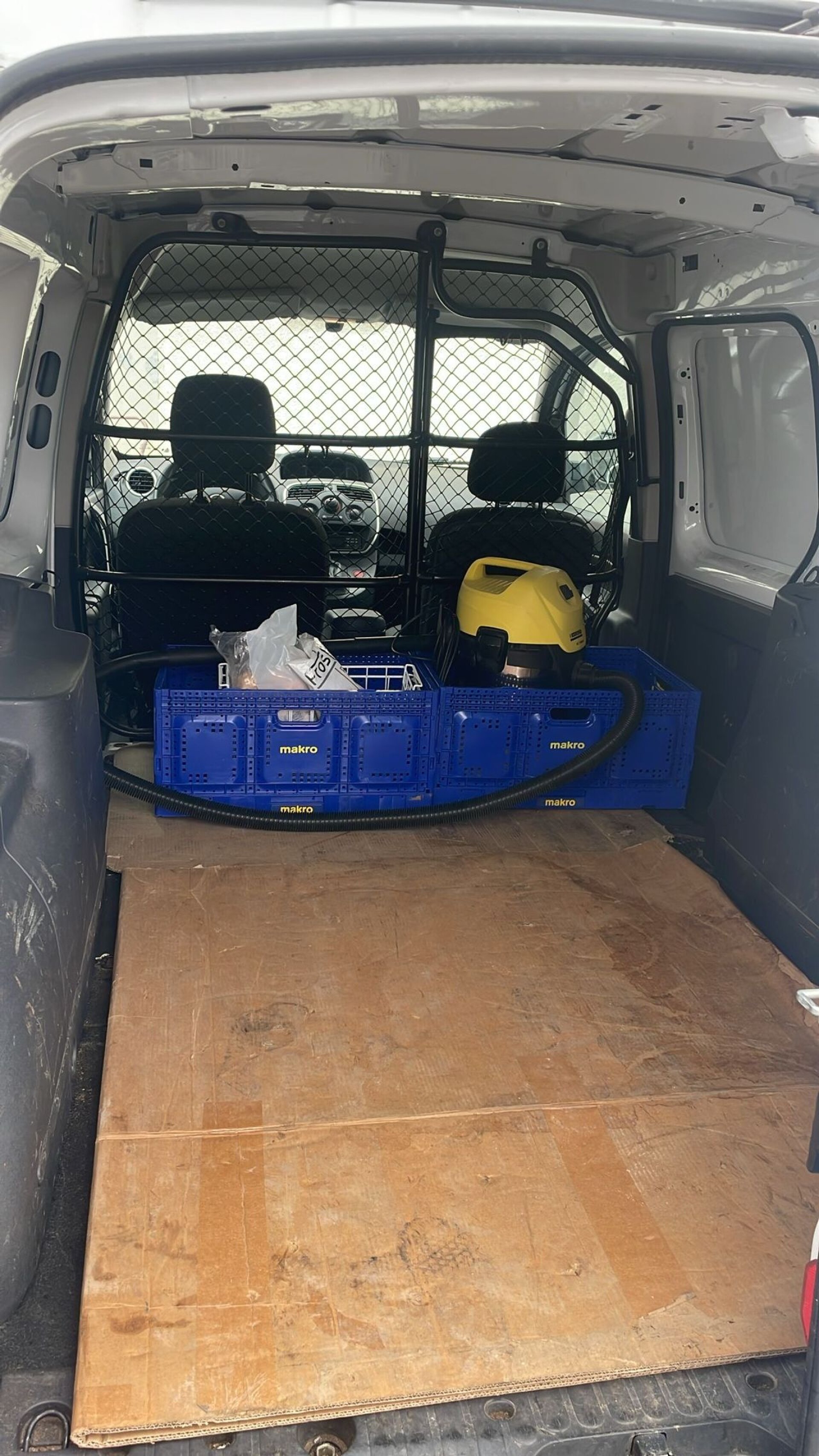 Foto 15 del anuncio Nissan NV250 2pl 1.5dCi 95 CV L2H1 COMFORT  de Ocasión en Madrid