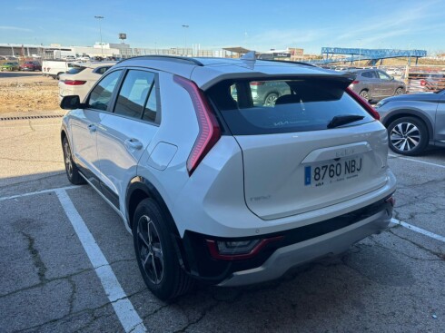 Foto impresión del anuncio Kia Niro 1.6 GDi HEV 95kW (129CV) Drive  de Ocasión en Madrid