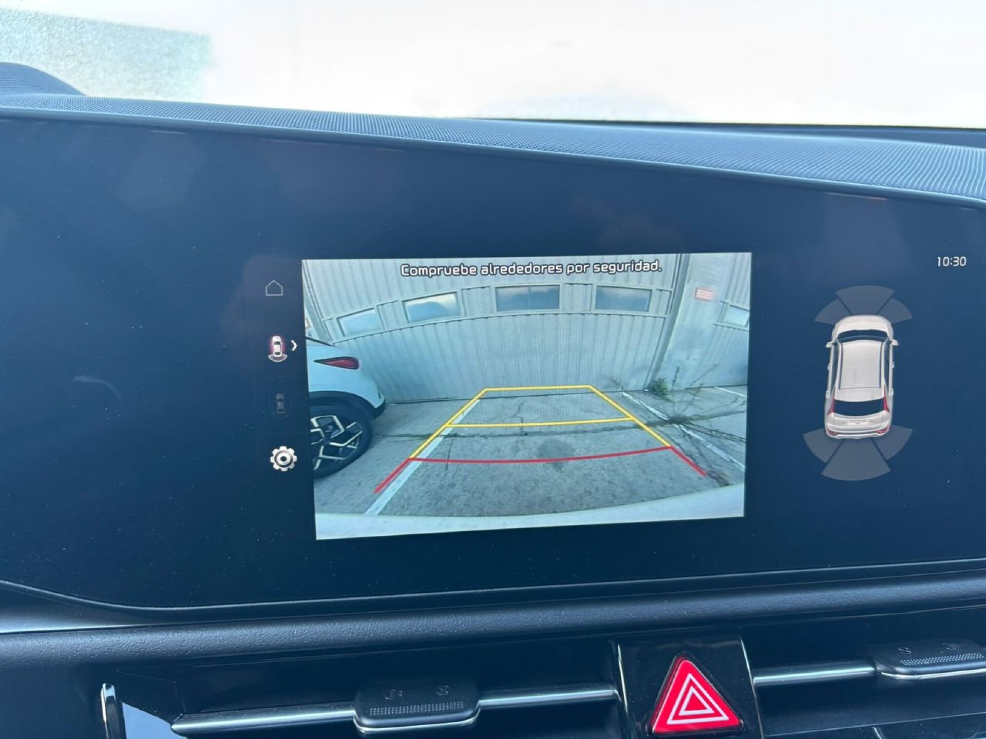 Foto 9 del anuncio Kia Niro 1.6 GDi HEV 95kW (129CV) Drive  de Ocasión en Madrid