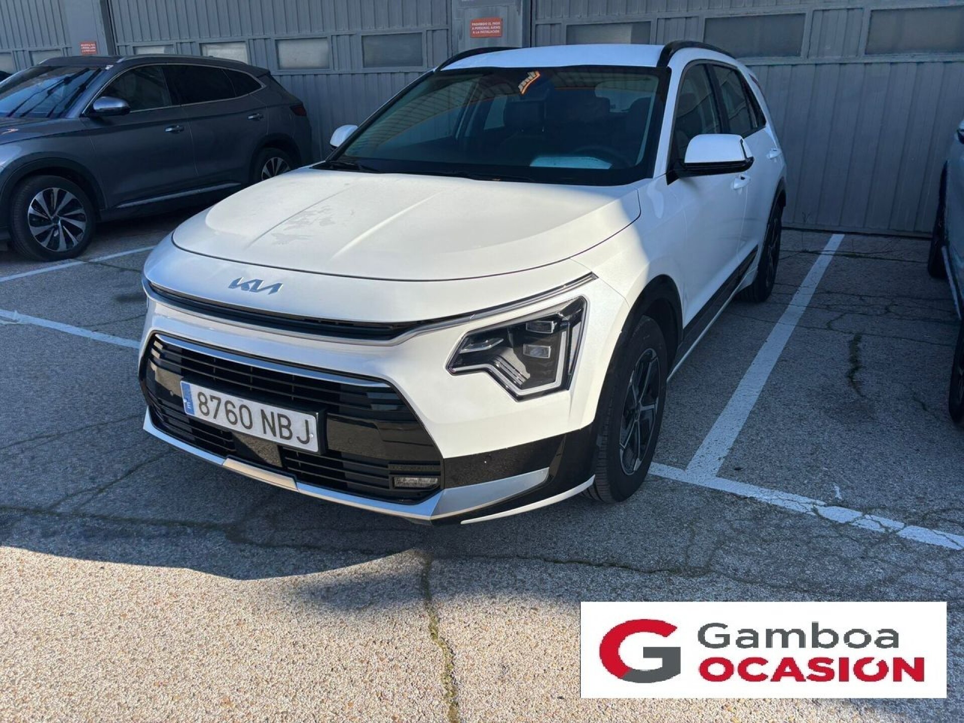 Foto principal del anuncio Kia Niro 1.6 GDi HEV 95kW (129CV) Drive  de Ocasión en Madrid