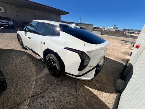 Foto impresión del anuncio Kia EV4 Fastback GT-Line 81,4kWh 150kW (L.Range) de Ocasión en Madrid Foto impresión del anuncio Kia EV4 Fastback GT-Line 81,4kWh 150kW (L.Range) de Ocasión en Madrid