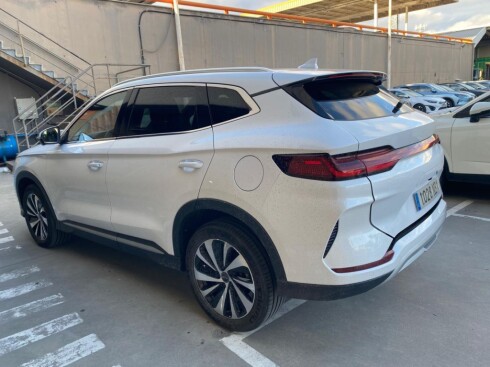 Foto impresión del anuncio BYD Seal U DM-i Comfort  de Ocasión en Madrid