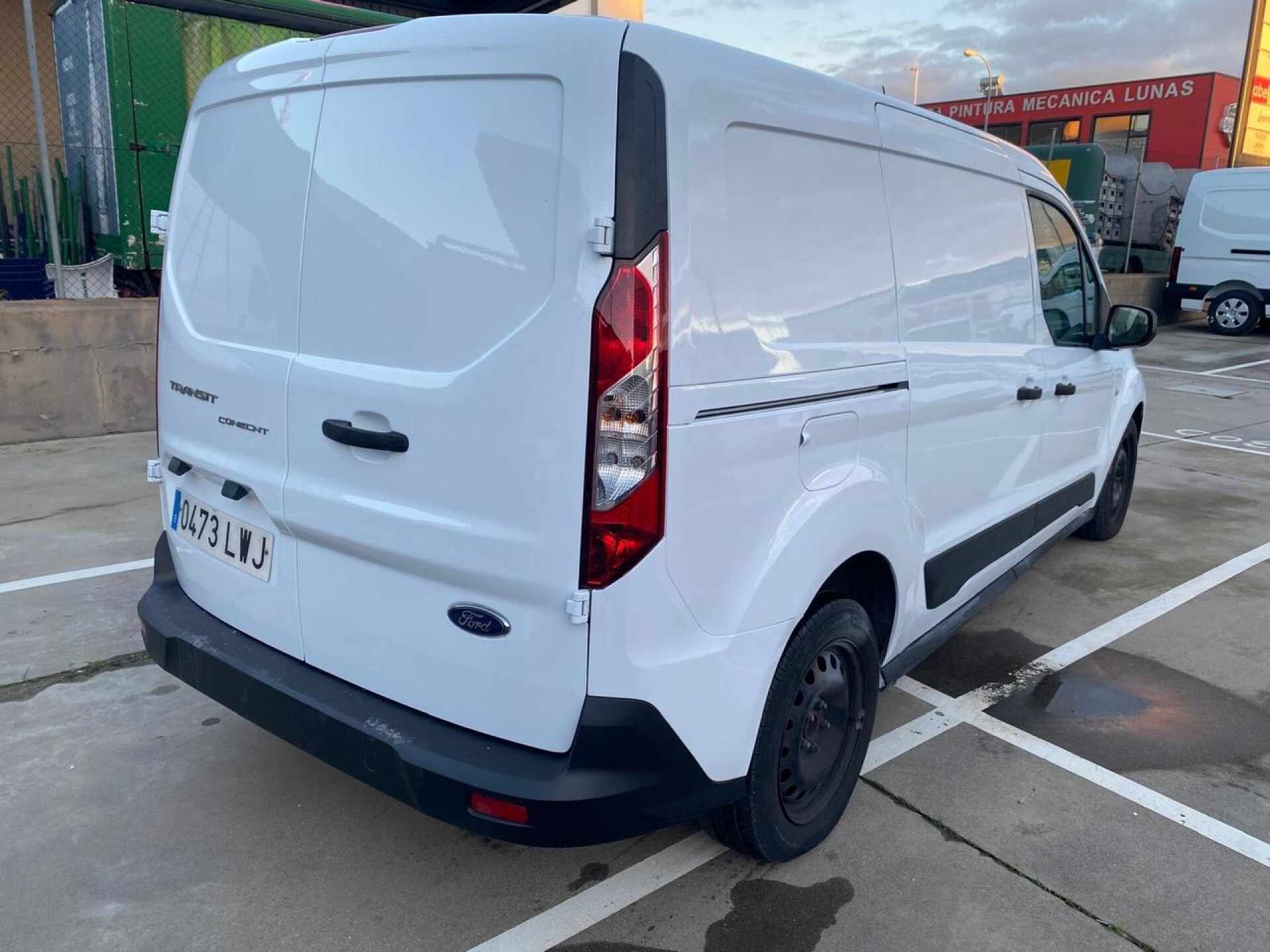 Foto 3 del anuncio Ford Transit Connect Transit Connect VAN L2 3,6M3 1.5TDCI Ecoblue Trend Transit Connect VAN L2 3,6M3 1.5TDCI Ecoblue Tren de Ocasión en Madrid