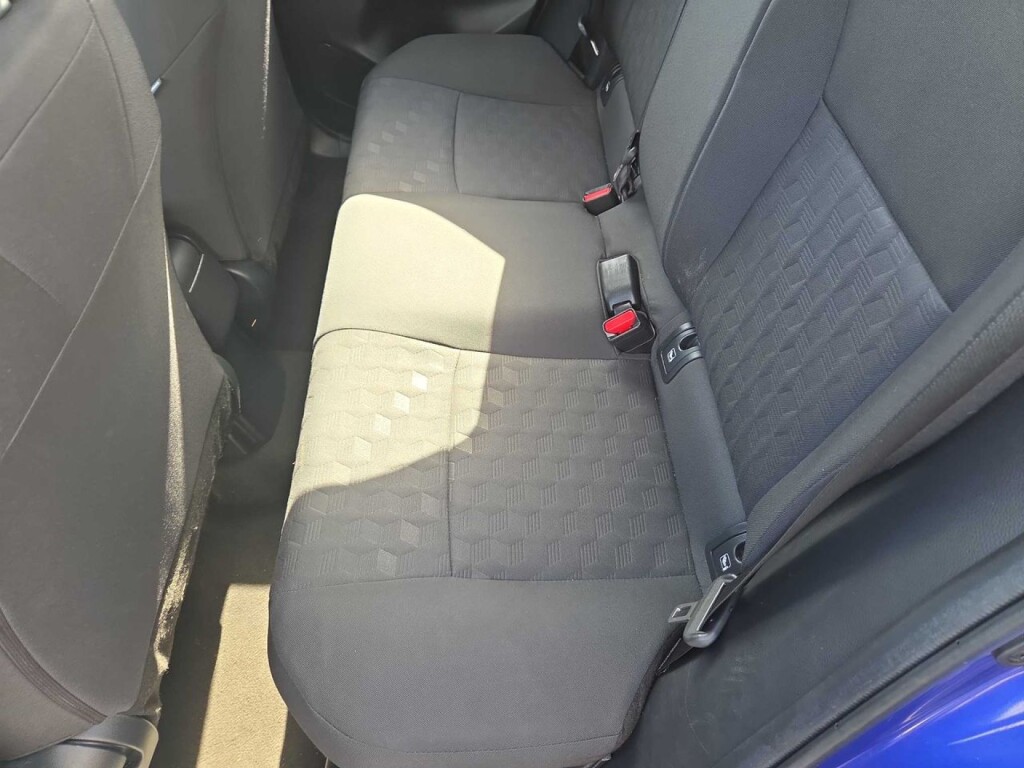 Foto 6 del anuncio Toyota Yaris 1.5 120H Active Plus  de Ocasión en Madrid