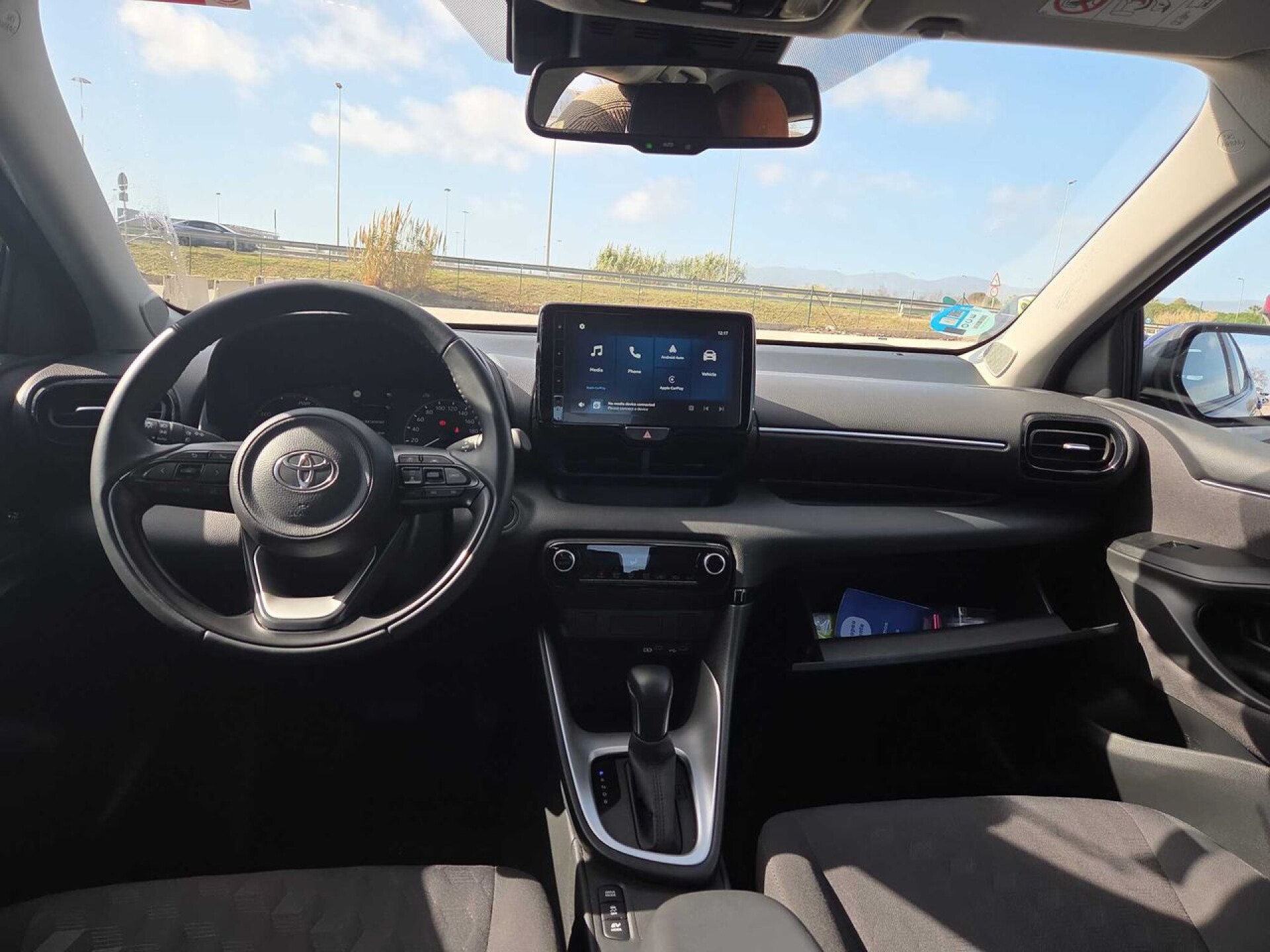 Foto 4 del anuncio Toyota Yaris 1.5 120H Active Plus  de Ocasión en Madrid