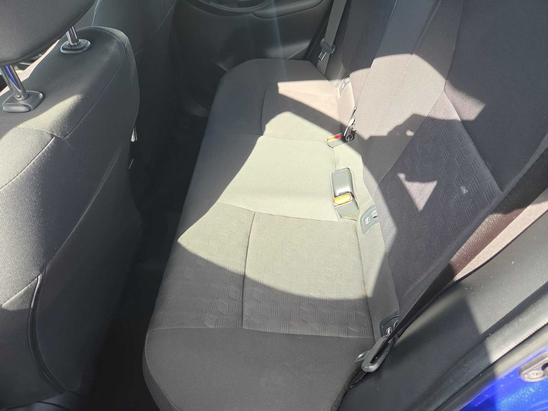 Foto 6 del anuncio Toyota Yaris 1.5 120H Active Plus  de Ocasión en Madrid