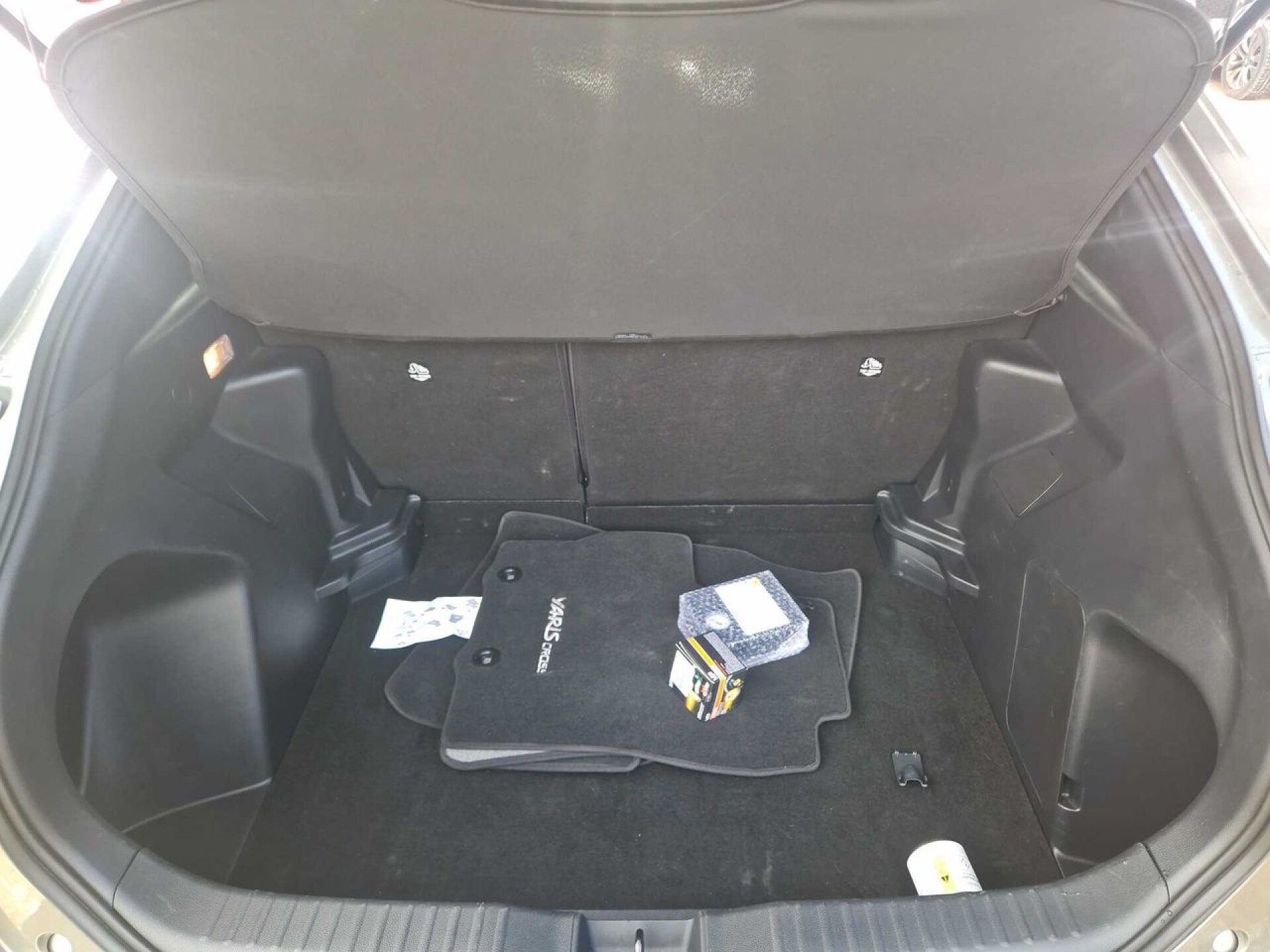 Foto 9 del anuncio Toyota Yaris Cross 1.5 120H Active Plus  de Ocasión en Madrid