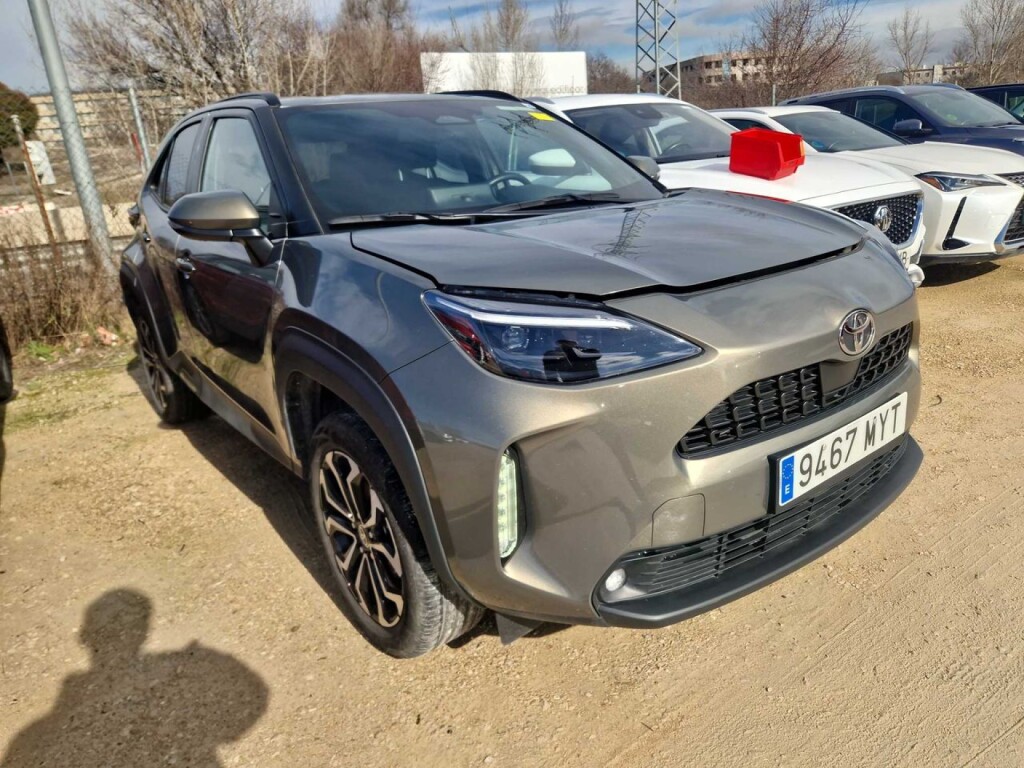 Foto 1 del anuncio Toyota Yaris Cross 1.5 120H Active Plus  de Ocasión en Madrid