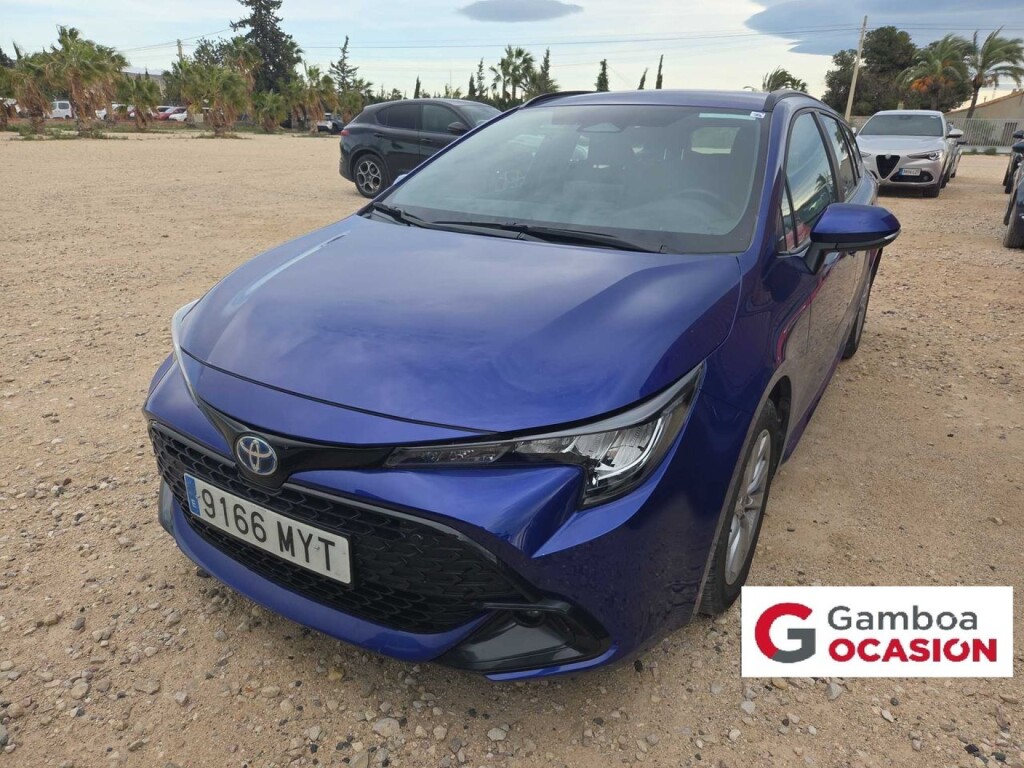 Foto impresión del anuncio Toyota Corolla 140H Active Plus Touring Sport de Ocasión en Madrid Foto impresión del anuncio Toyota Corolla 140H Active Plus Touring Sport de Ocasión en Madrid