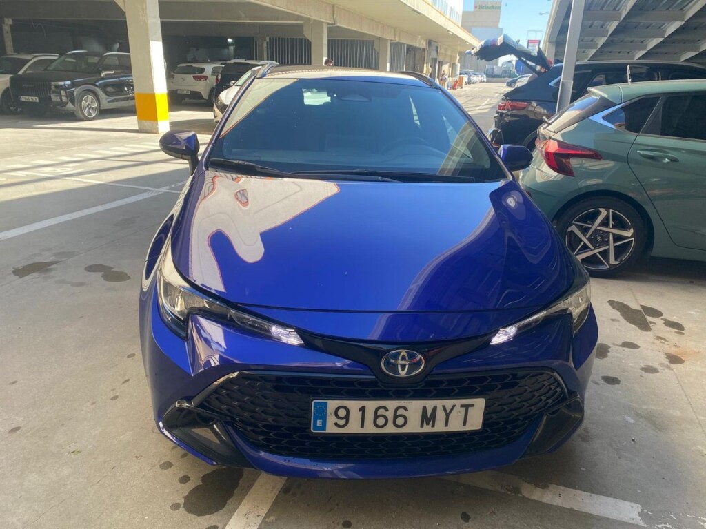 Foto 8 del anuncio Toyota Corolla 140H Active Plus Touring Sport  de Ocasión en Madrid
