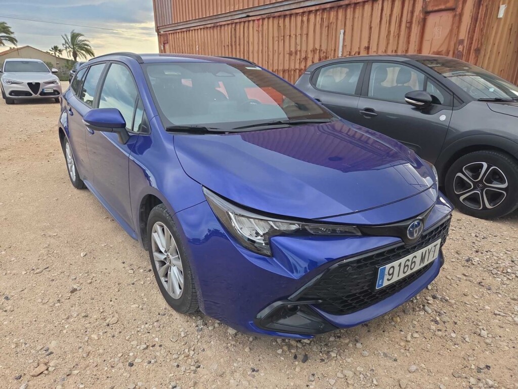 Foto 3 del anuncio Toyota Corolla 140H Active Plus Touring Sport  de Ocasión en Madrid