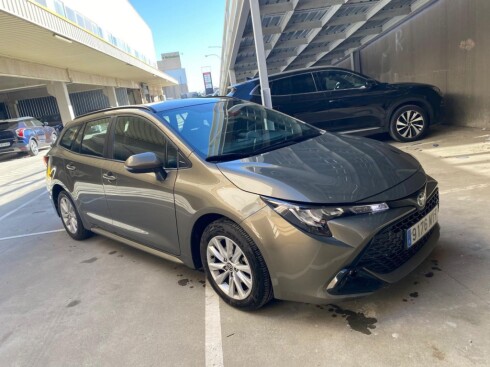 Foto impresión del anuncio Toyota Corolla 140H Active Plus Touring Sport de Ocasión en Madrid Foto impresión del anuncio Toyota Corolla 140H Active Plus Touring Sport de Ocasión en Madrid