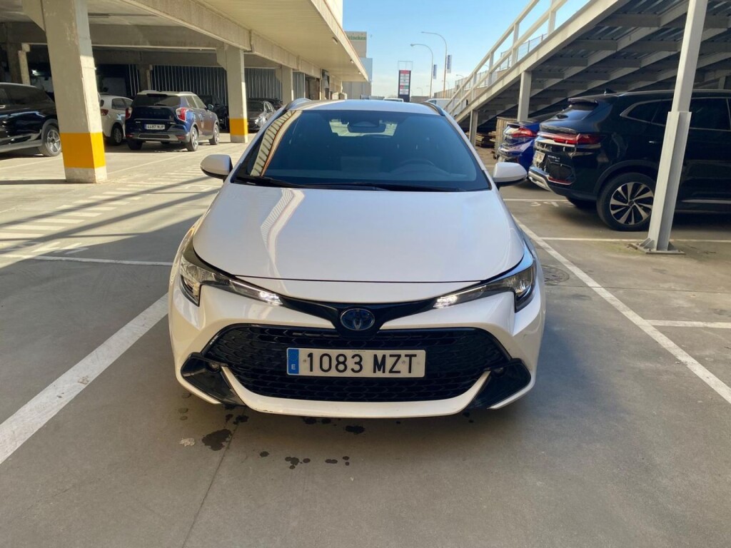 Foto 4 del anuncio Toyota Corolla 140H Active Plus Touring Sport  de Ocasión en Madrid