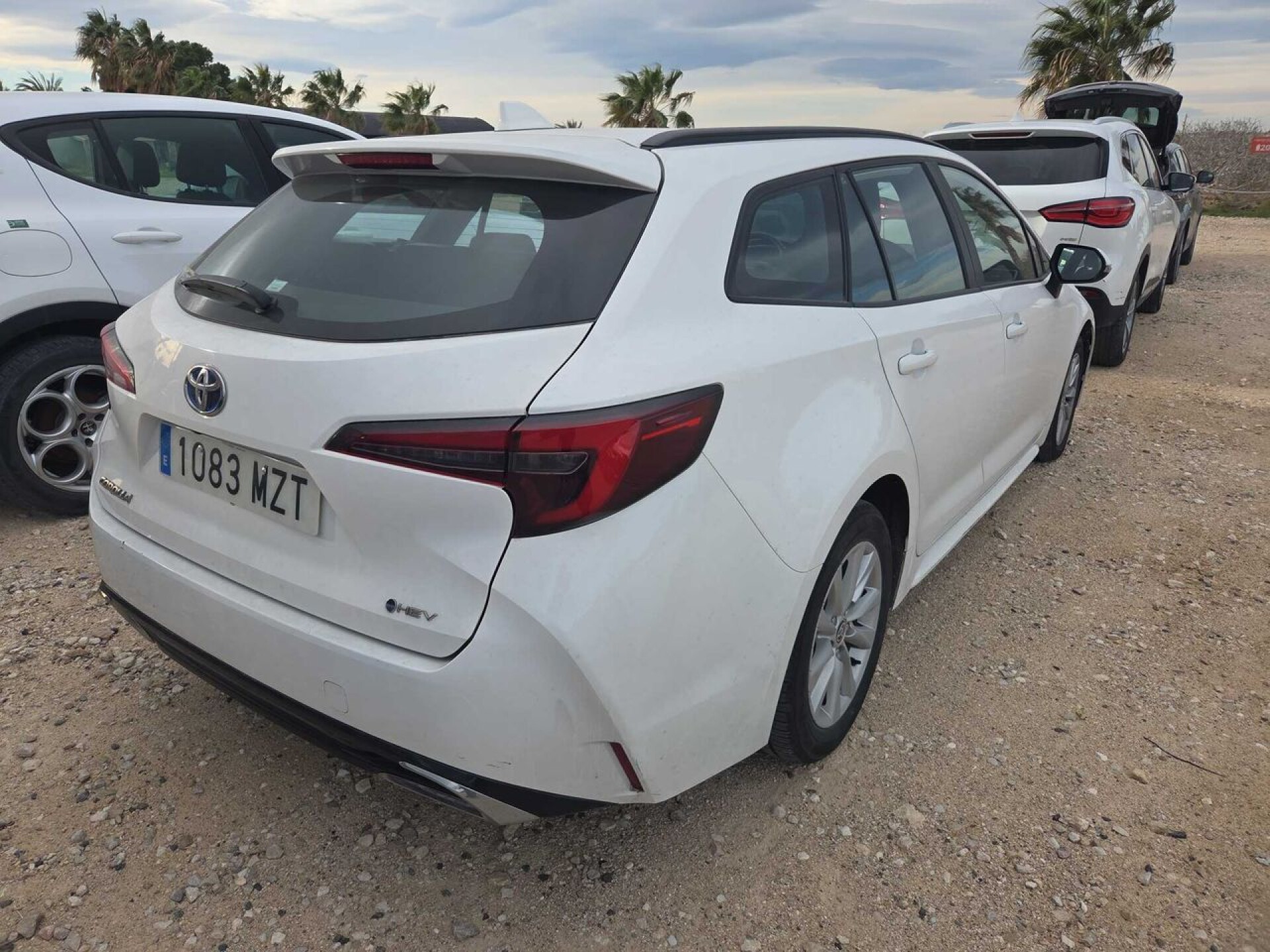 Foto 8 del anuncio Toyota Corolla 140H Active Plus Touring Sport  de Ocasión en Madrid