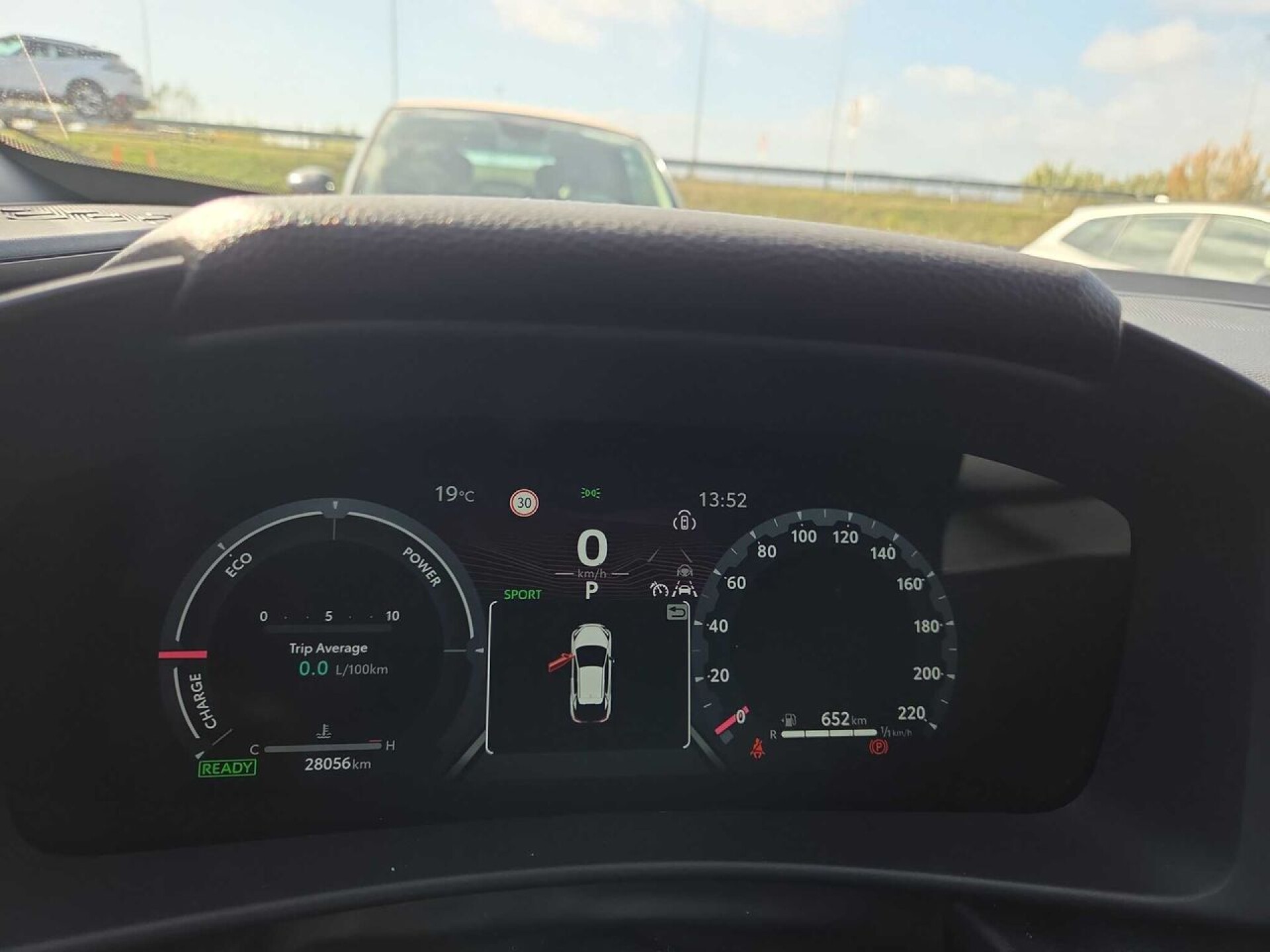 Foto 8 del anuncio Toyota C-HR 1.8 Advance Hybrid 140  de Ocasión en Madrid