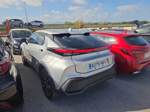 Foto impresión del anuncio Toyota C-HR 1.8 Advance Hybrid 140  de Ocasión en Madrid