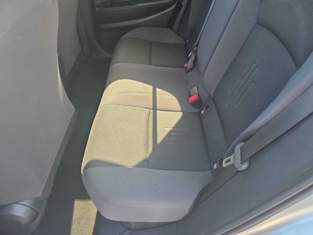 Foto 6 del anuncio Toyota C-HR 1.8 Advance Hybrid 140  de Ocasión en Madrid