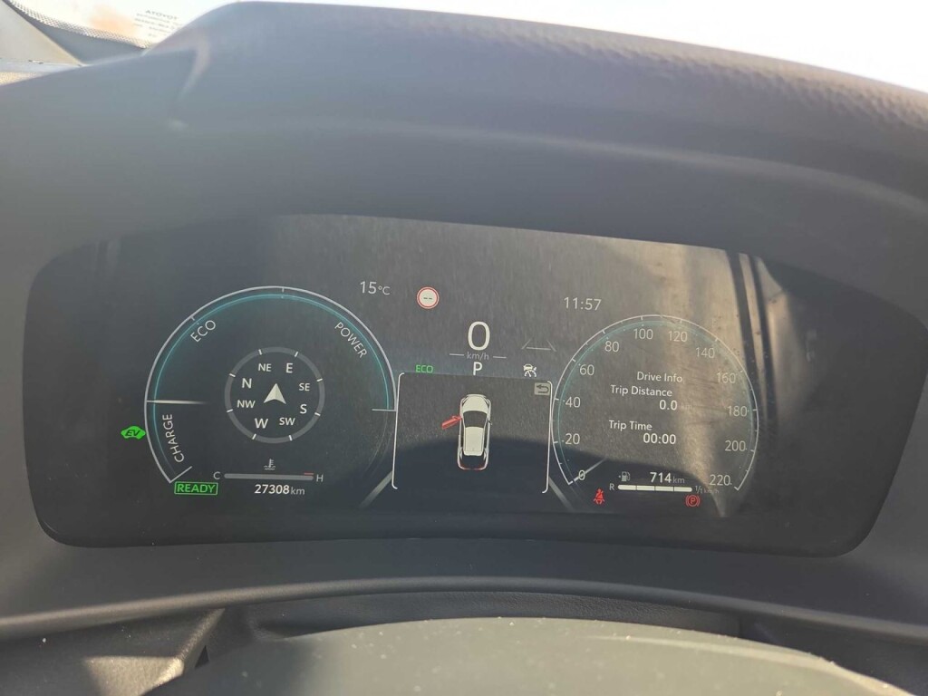 Foto 8 del anuncio Toyota C-HR 1.8 Advance Hybrid 140  de Ocasión en Madrid