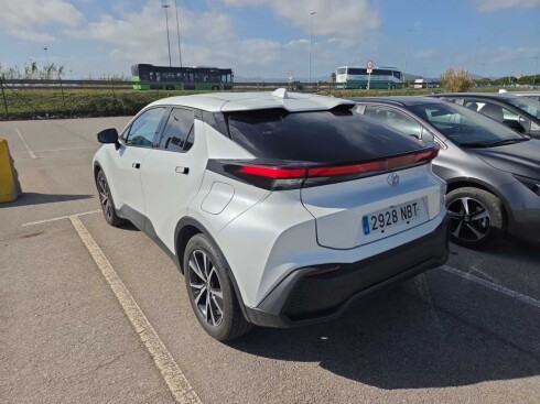 Foto impresión del anuncio Toyota C-HR 1.8 Advance Hybrid 140  de Ocasión en Madrid