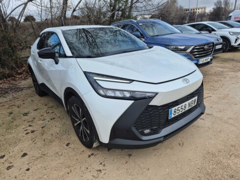 Foto impresión del anuncio Toyota C-HR 1.8 Advance Hybrid 140  de Ocasión en Madrid