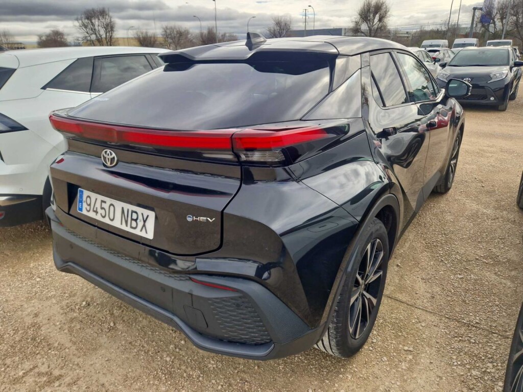 Foto 3 del anuncio Toyota C-HR 1.8 Advance Hybrid 140  de Ocasión en Madrid