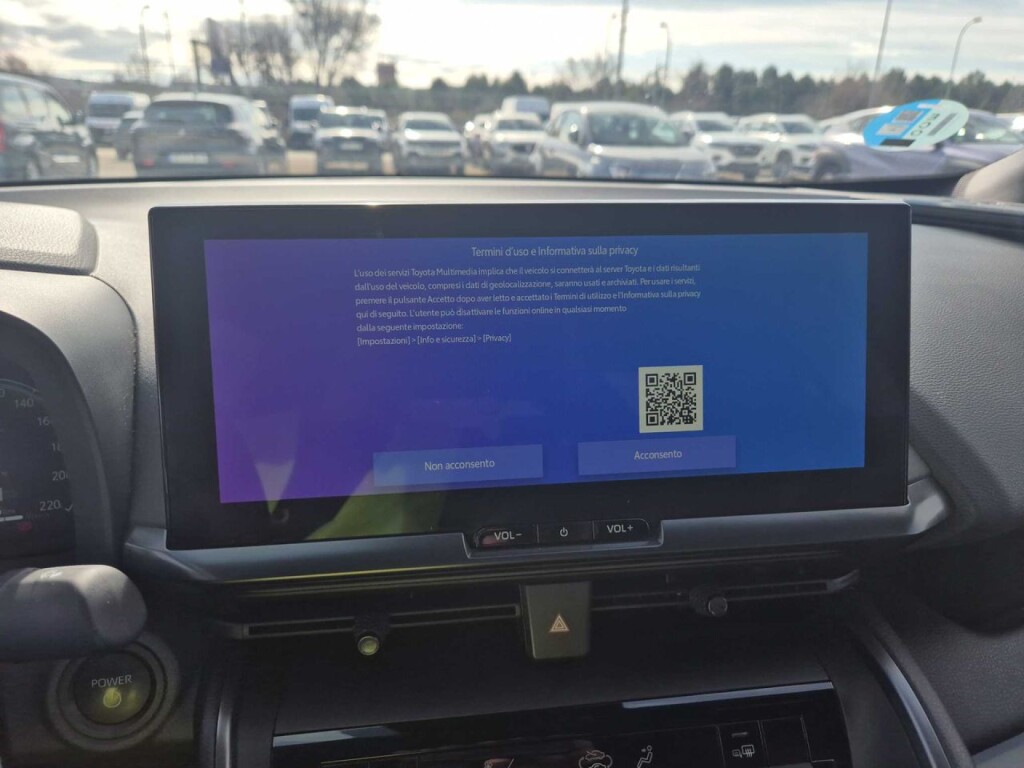 Foto 7 del anuncio Toyota C-HR 1.8 Advance Hybrid 140  de Ocasión en Madrid