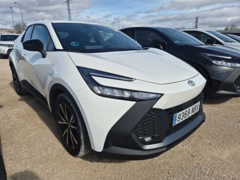 Foto impresión del anuncio Toyota C-HR 1.8 Advance Hybrid 140  de Ocasión en Madrid