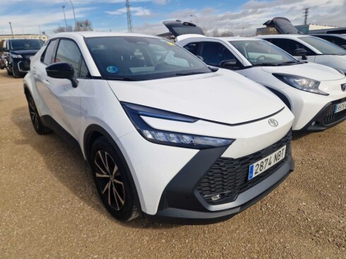 Foto impresión del anuncio Toyota C-HR 1.8 Advance Hybrid 140  de Ocasión en Madrid