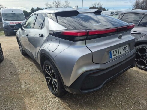 Foto impresión del anuncio Toyota C-HR 1.8 Advance Hybrid 140  de Ocasión en Madrid