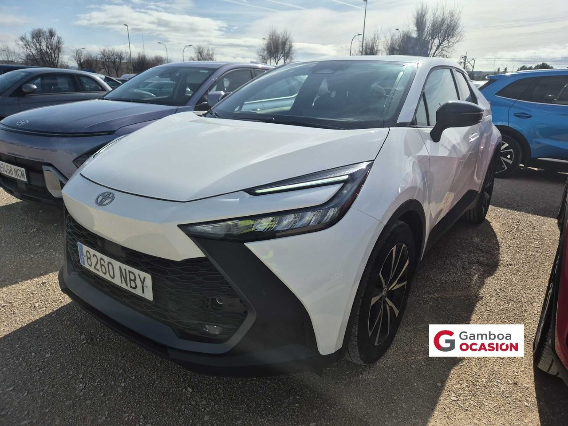 Foto principal del anuncio Toyota C-HR 1.8 Advance Hybrid 140  de Ocasión en Madrid