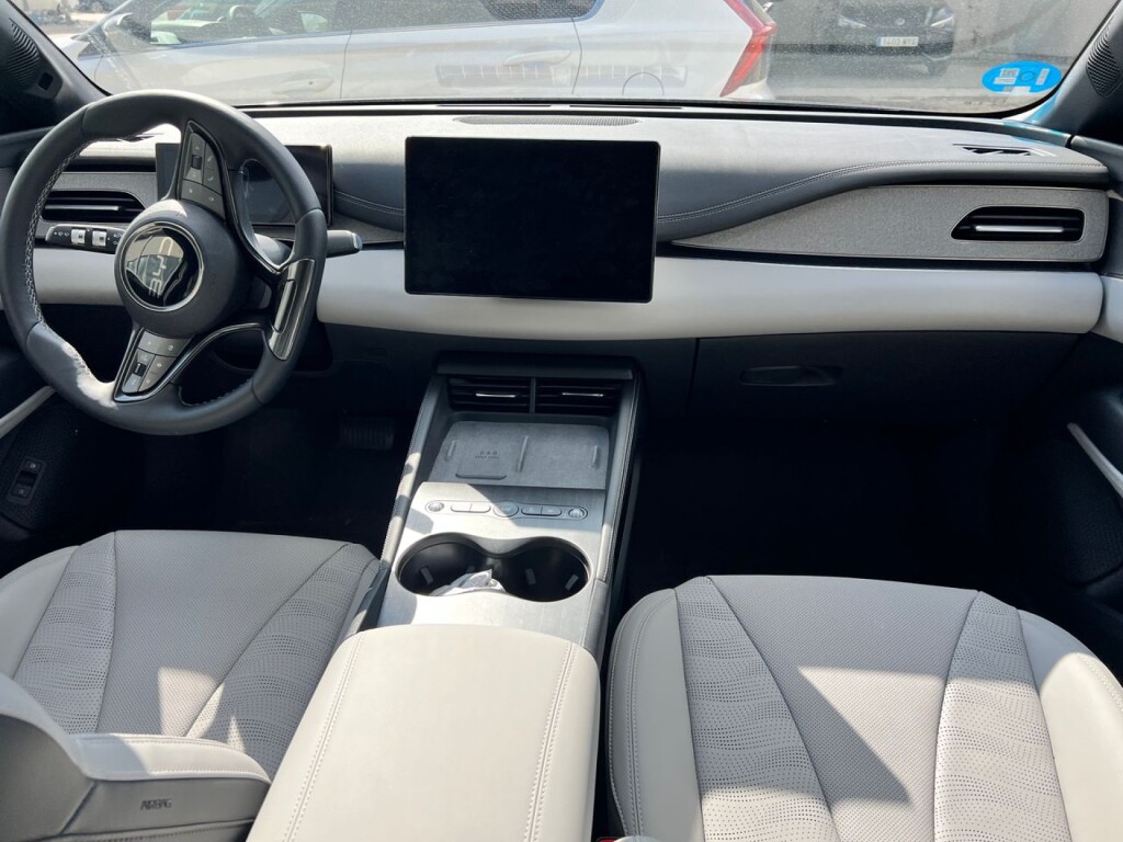 Foto 5 del anuncio BYD Seal 6 DM-i Comfort Lite  de Ocasión en Madrid