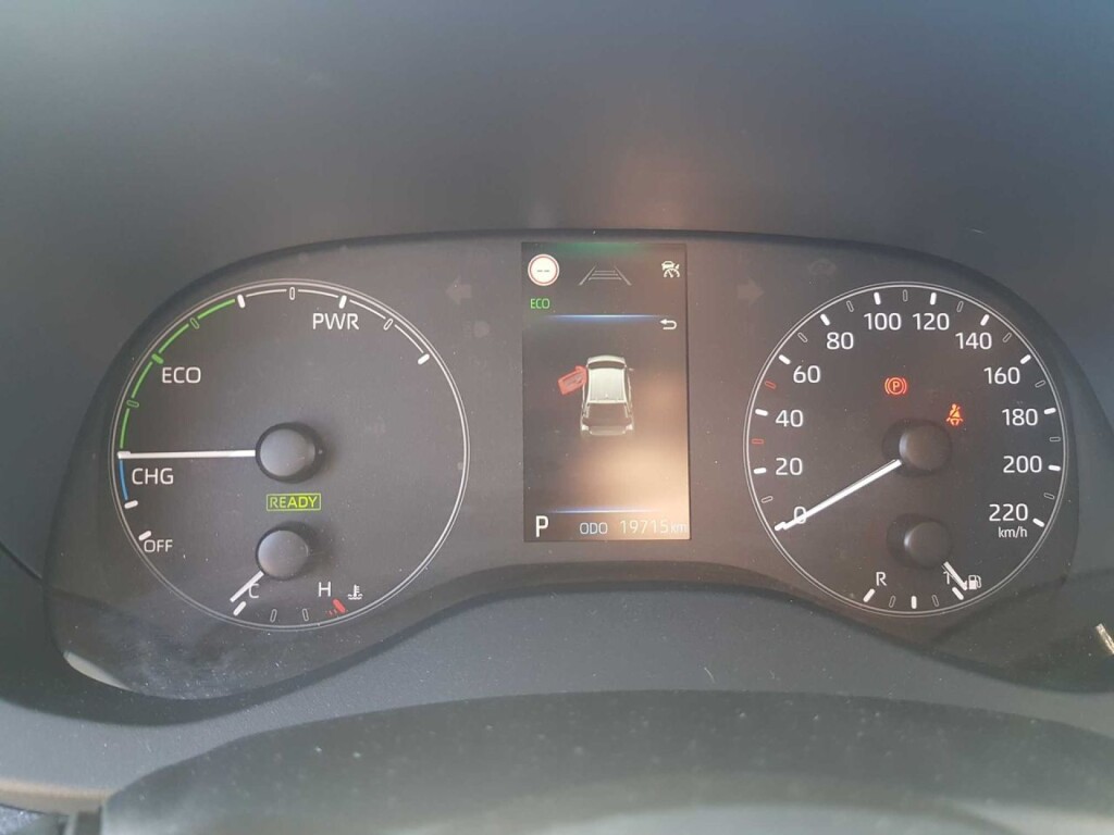 Foto 8 del anuncio Toyota Yaris 1.5 120H Active Plus  de Ocasión en Madrid