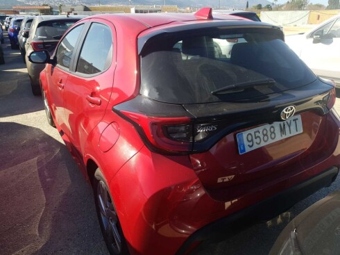 Foto impresión del anuncio Toyota Yaris 1.5 120H Active Plus  de Ocasión en Madrid