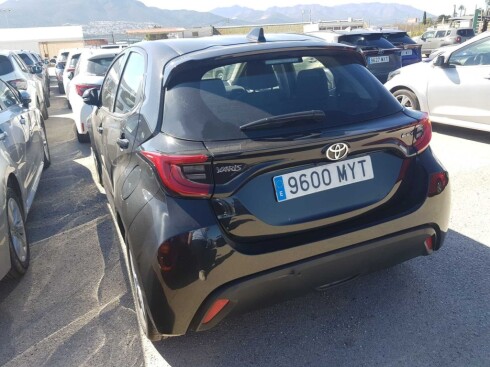 Foto impresión del anuncio Toyota Yaris 1.5 120H Active Plus  de Ocasión en Madrid