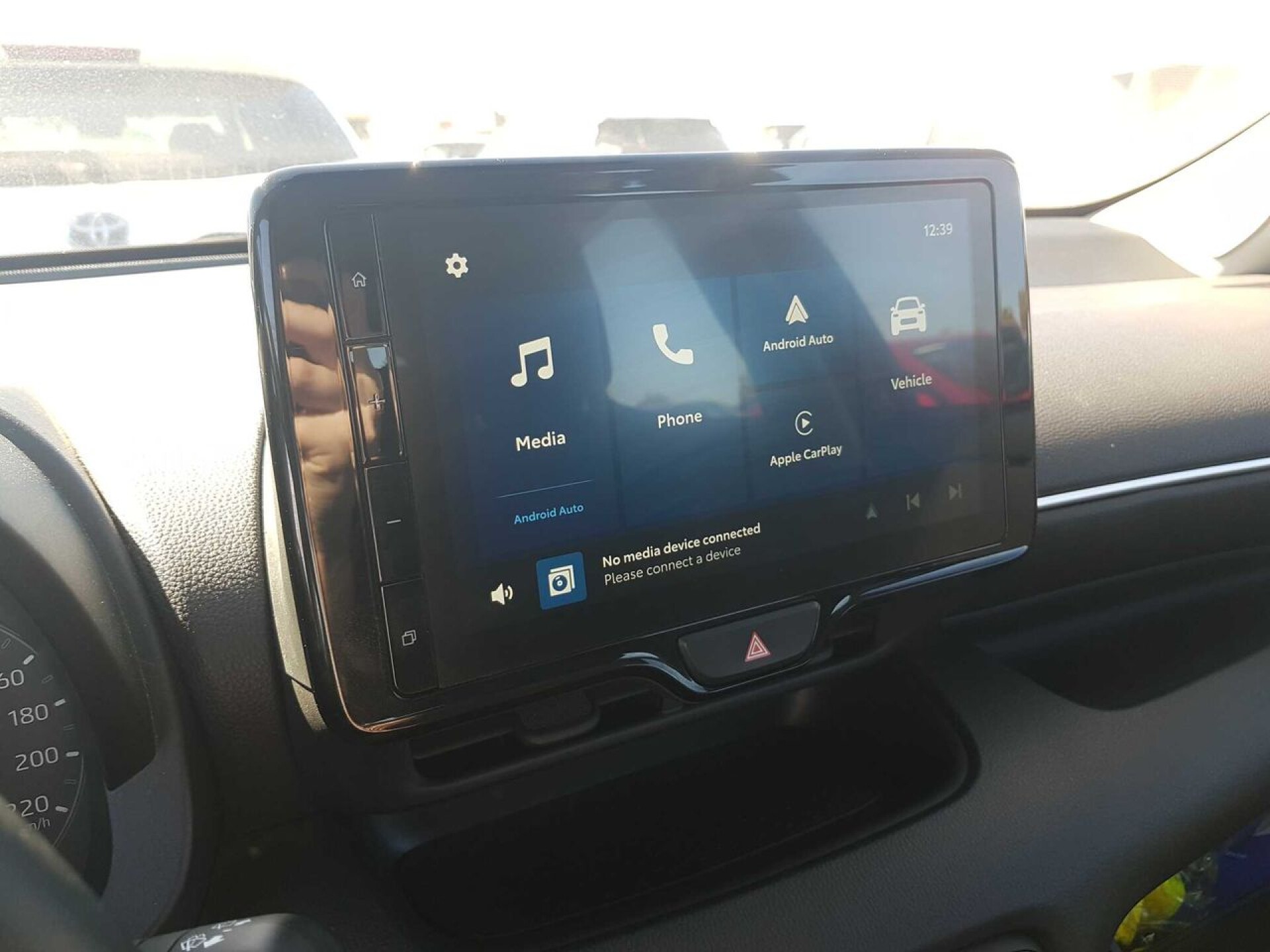 Foto 7 del anuncio Toyota Yaris 1.5 120H Active Plus  de Ocasión en Madrid