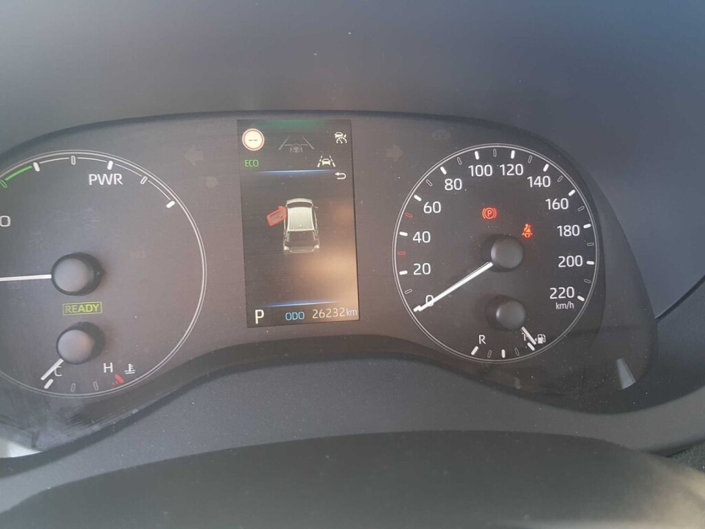 Foto 7 del anuncio Toyota Yaris 1.5 120H Active Plus  de Ocasión en Madrid