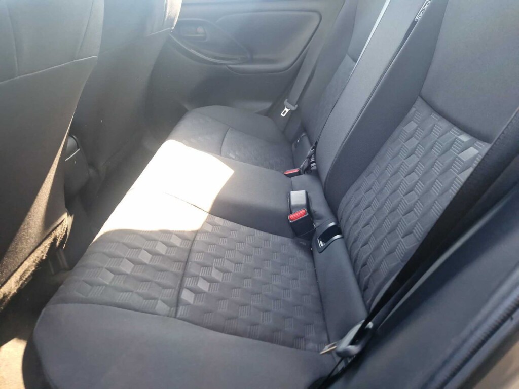 Foto 6 del anuncio Toyota Yaris 1.5 120H Active Plus  de Ocasión en Madrid