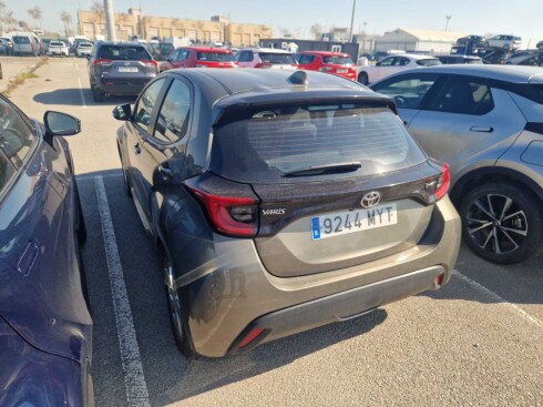 Foto impresión del anuncio Toyota Yaris 1.5 120H Active Plus  de Ocasión en Madrid